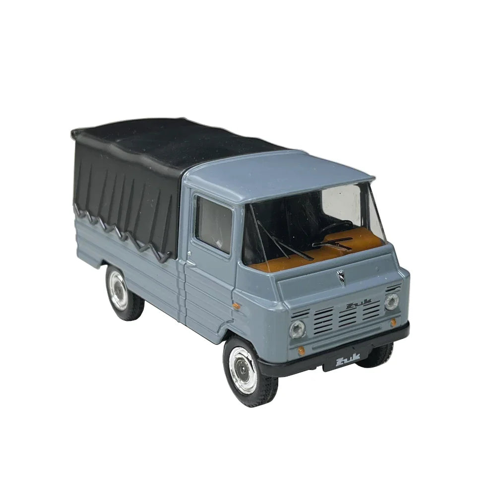 Model auto Zuk 1:43