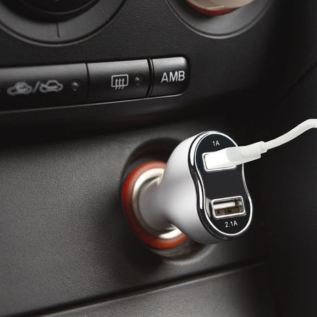 Încărcător auto cu două porturi USB pentru brichetă, alb 